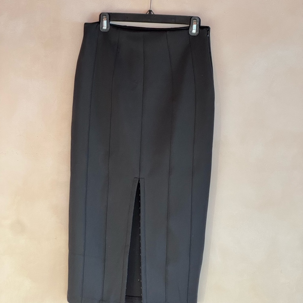 Good American Classic Black Pencil Skirt